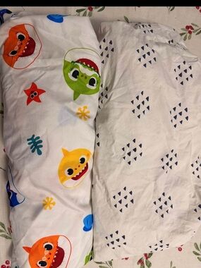 Crib/ TODDLER BED SHEETS Baby Shark& navy triangles